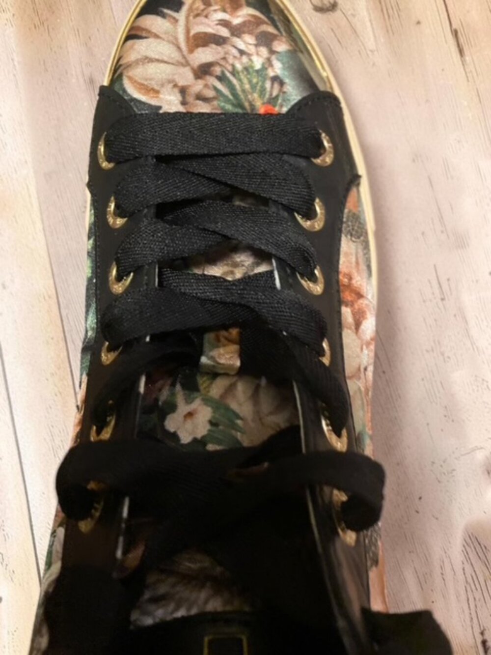 Ted Baker Merip 2 Floral Leather High Top Sneakers Black Multi US 9 - Picture 11 of 11